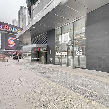 Prime Location - Stunning 2-Bdrm Condo Toronto Exteriör bild