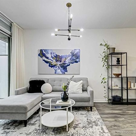 Prime Location - Stunning 2-Bdrm Condo Toronto Exteriör bild