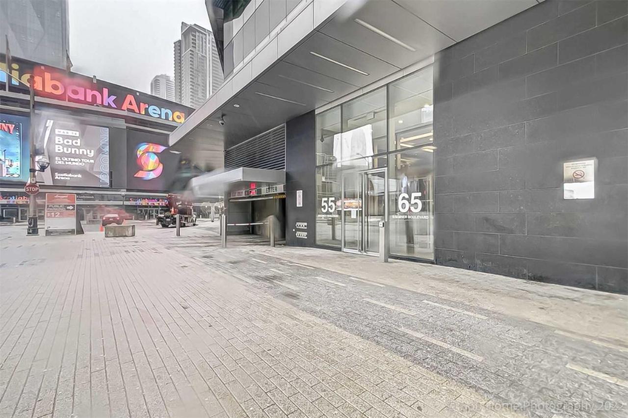 Prime Location - Stunning 2-Bdrm Condo Toronto Exteriör bild
